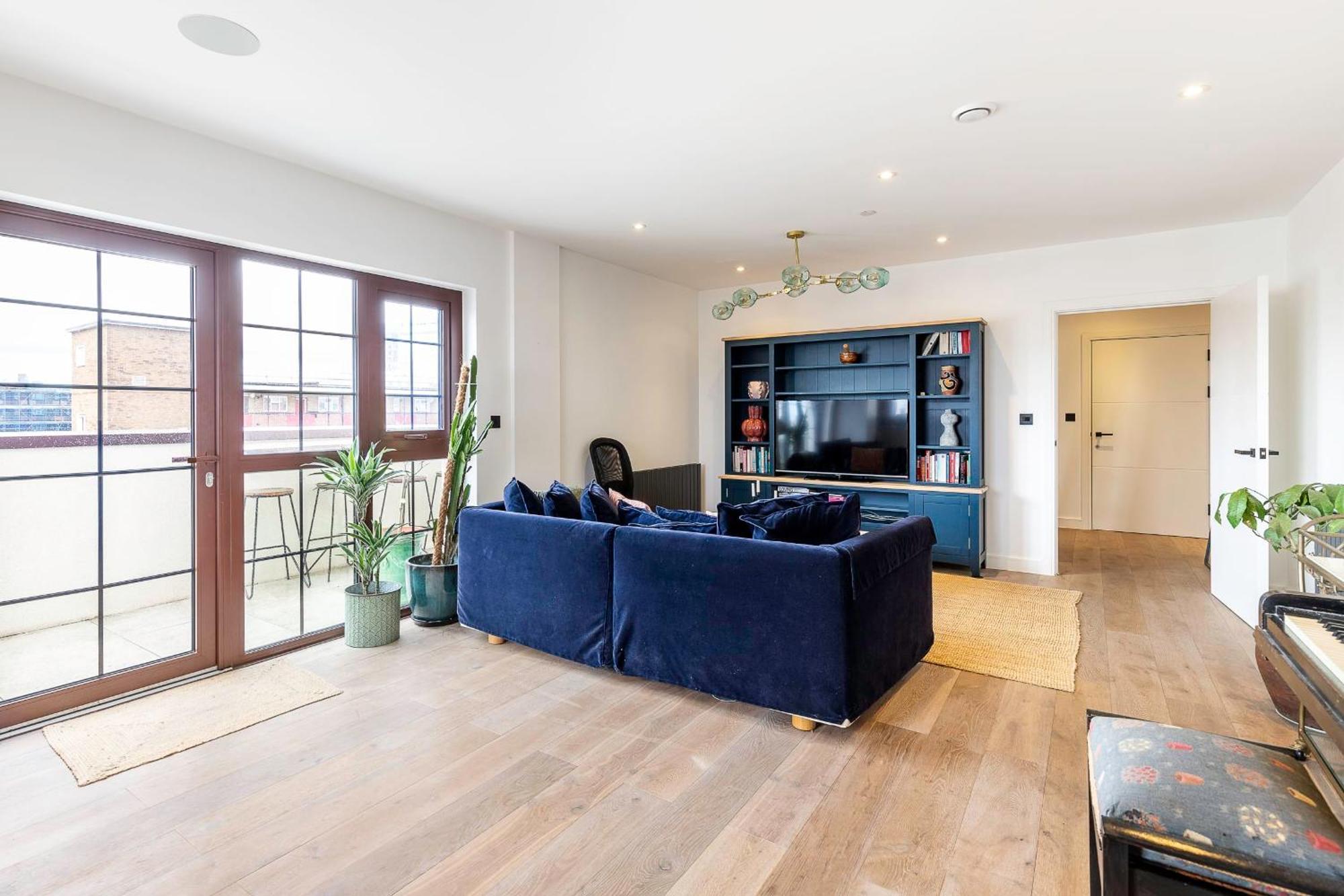 View Spacious 2 Bedroom Penthouse Apartamento Londres